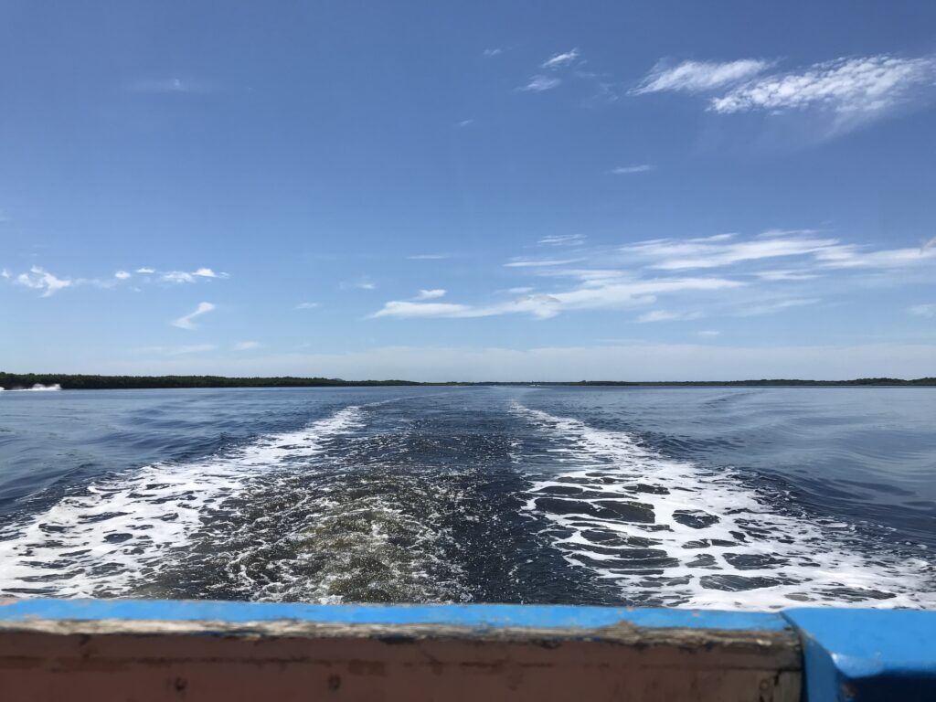 how to get to Ilha do Mel